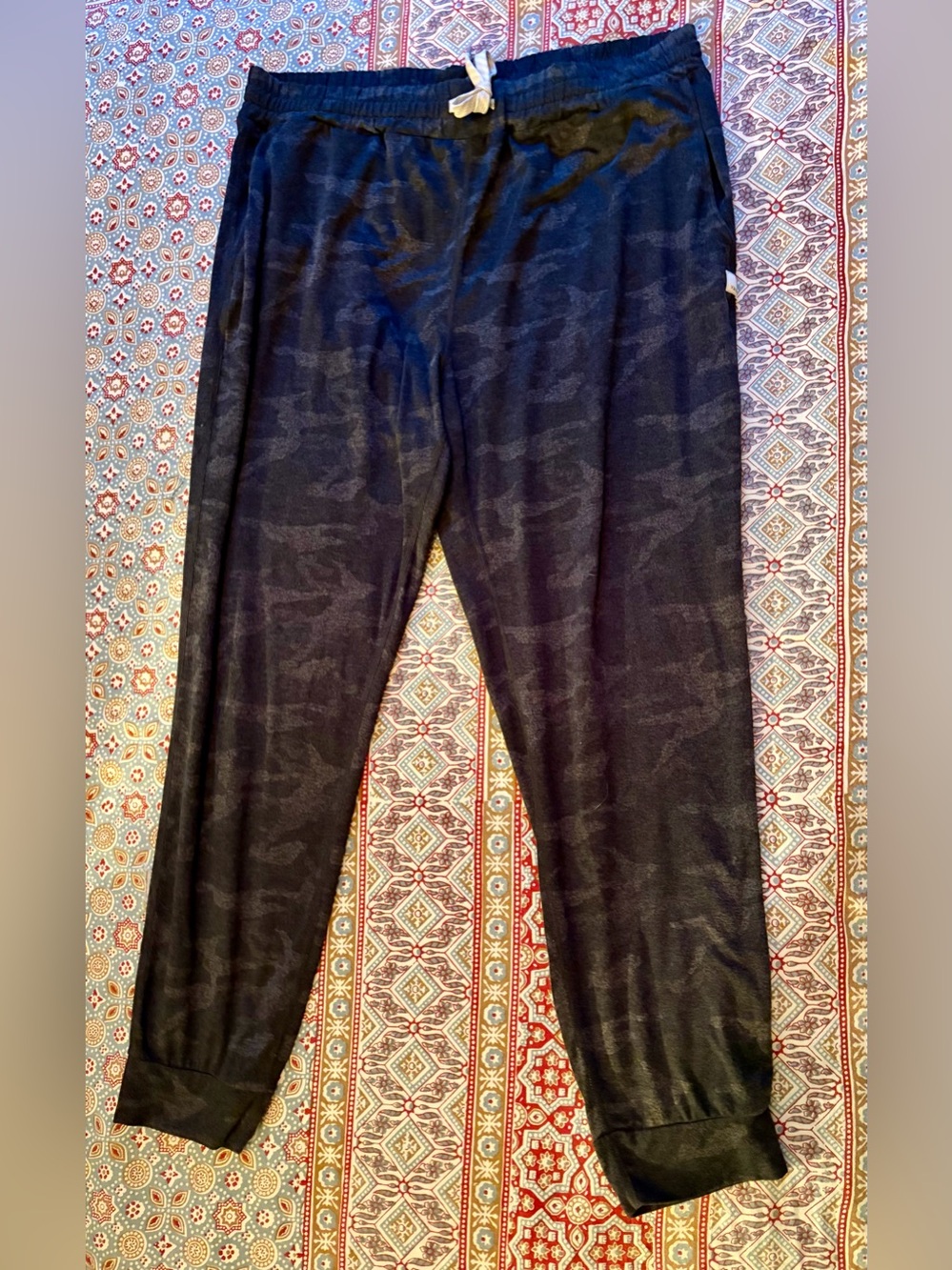 Vuori Performance Camo Joggers WL